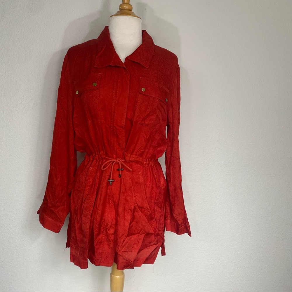 Chico's Women's Red Snakeskin Print Zip Front Tunic Top Size Medium 8/10 Classic